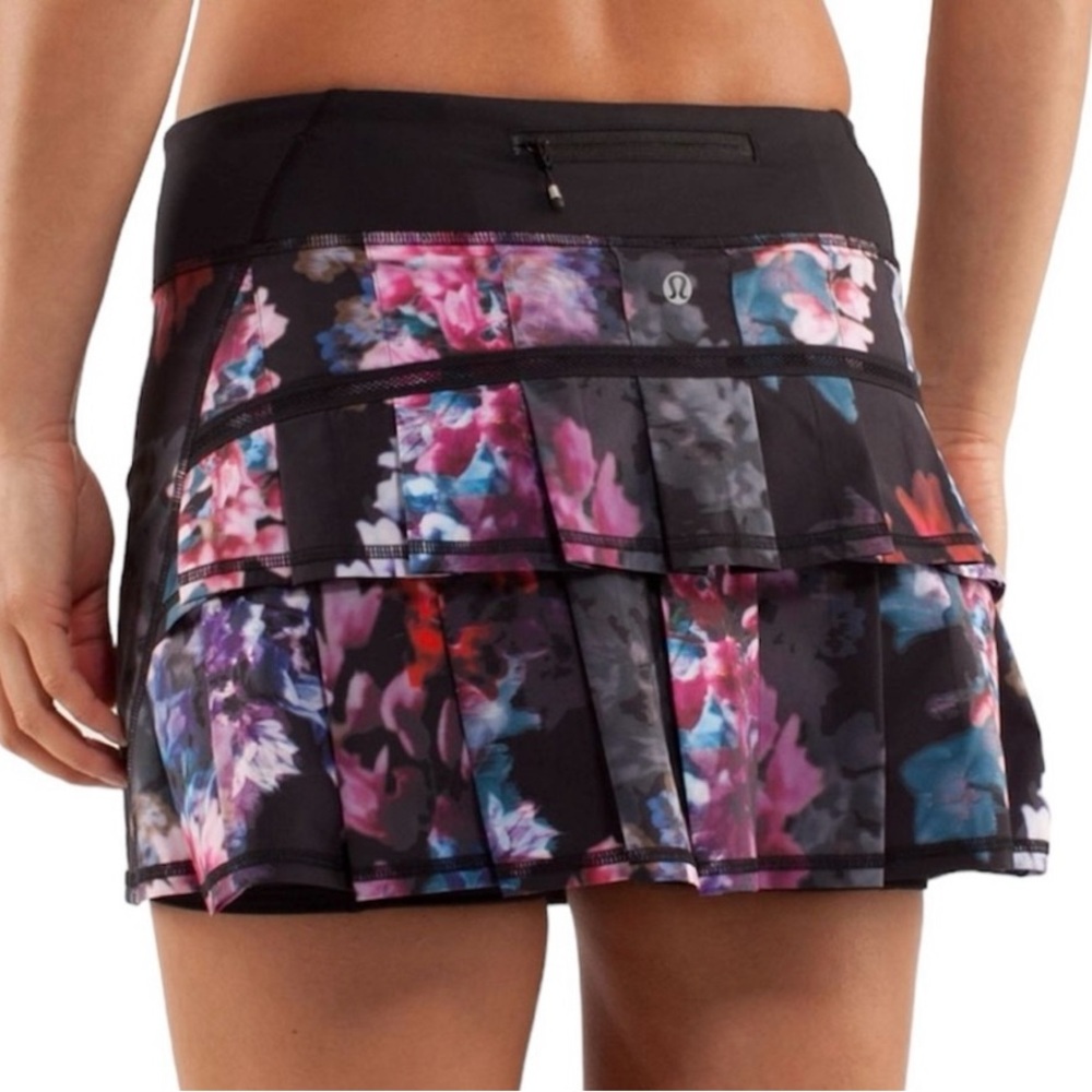 Lululemon Spring Has Sprung Floral Running / Tennis Skirt Skort Size 6